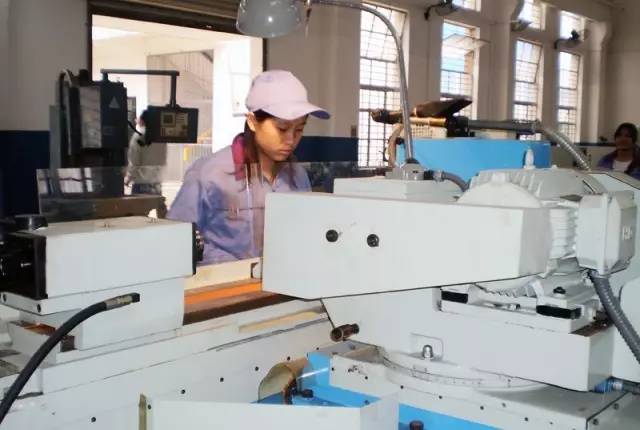 磨床怎么磨削鏡面?